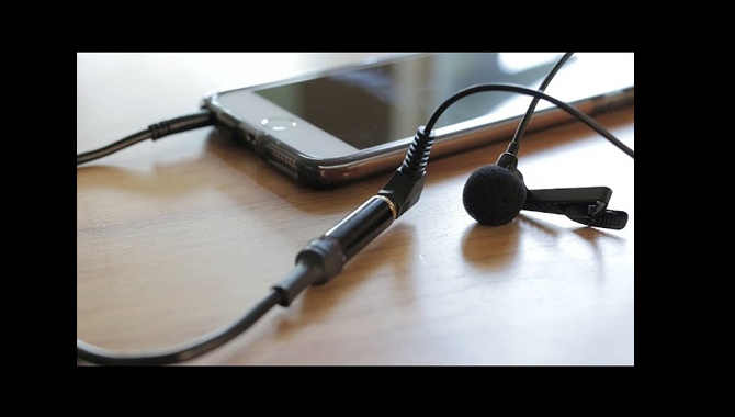 How An External Microphone Will Connect To Your iPhone