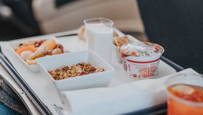 Comfort Foods To Eat On Airplanes