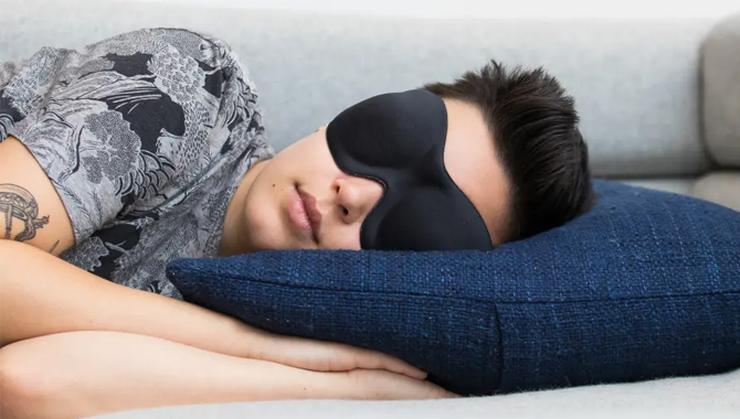 Sleeping eye mask