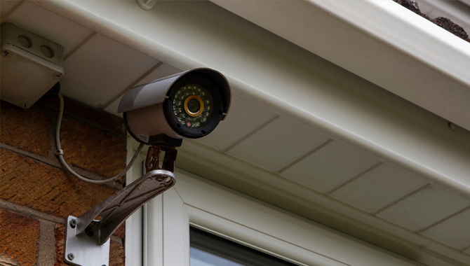 Wireless Security Camera vs Wired Security Camera