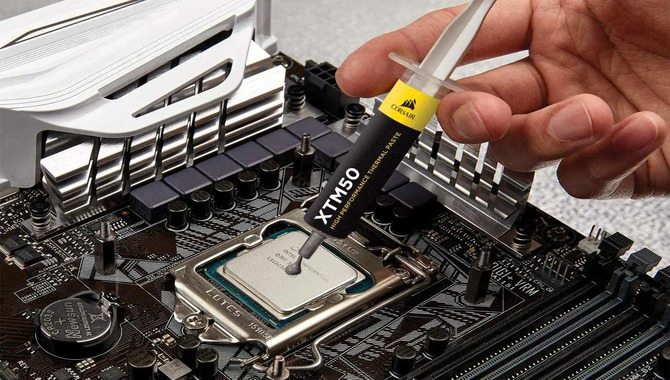 The Step by Step Demonstration of How To Safely Remove Thermal Paste