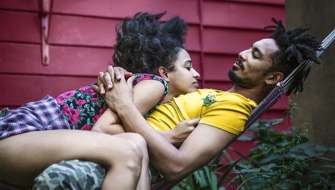 How To Develop Emotional Intimacy In Your Relationship