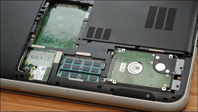 Install The HDD On A Laptop.