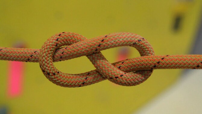 Tying Rope In Figure 8