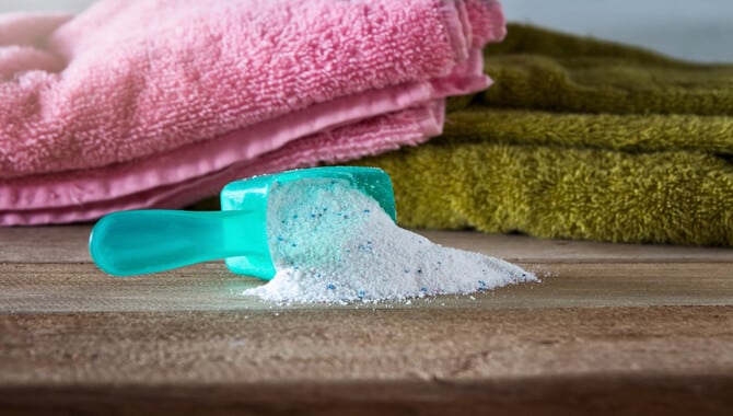 Cleaning With Powdered Detergent
