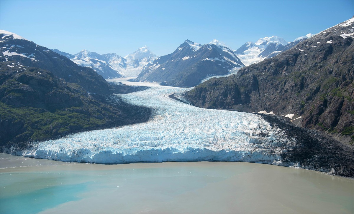 How Big is Glacier Bay National Park